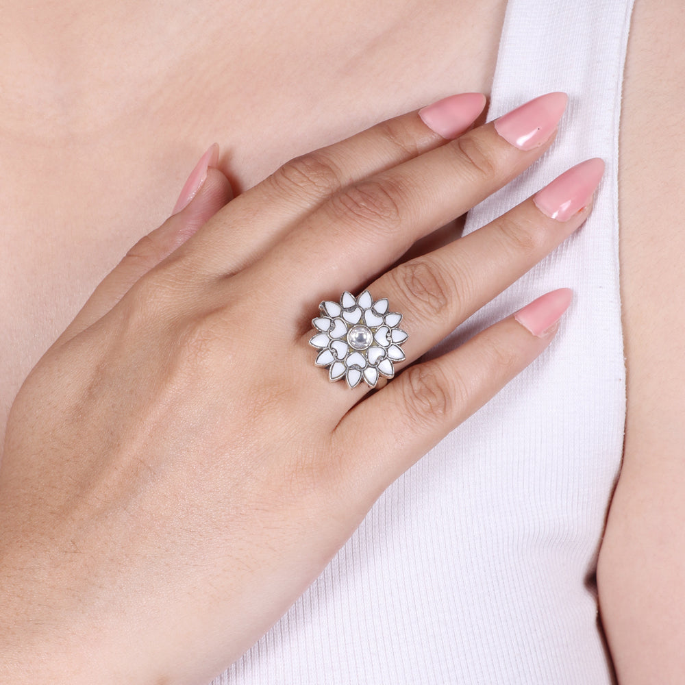 White Kundan Silver Ring image 0